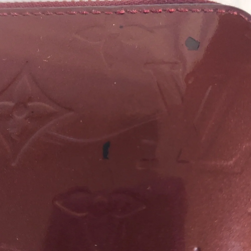Louis Vuitton Monogram Vernis Amarante wallet zip
